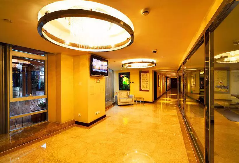 호텔 Howard Johnson Business Club