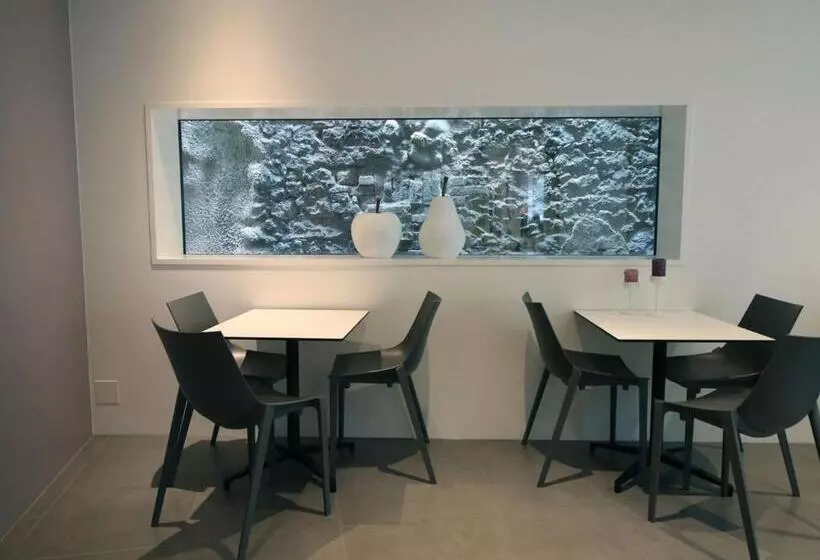 هتل Hôtel De L Ecluse