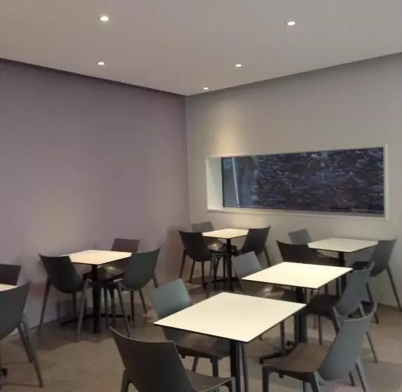 هتل Hôtel De L Ecluse