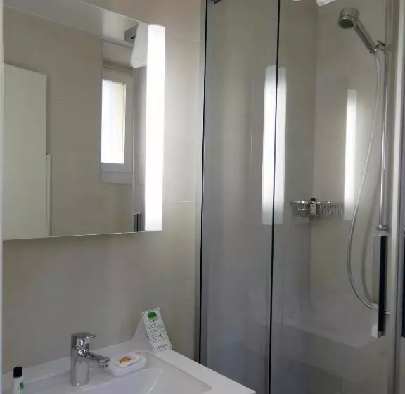 هتل Hôtel De L Ecluse