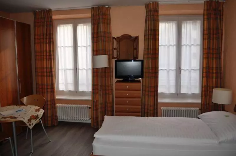 هتل Hôtel De L Ecluse