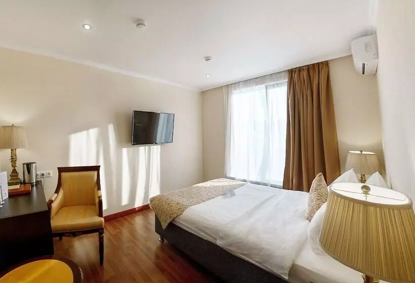 هتل Mandarin Moscow