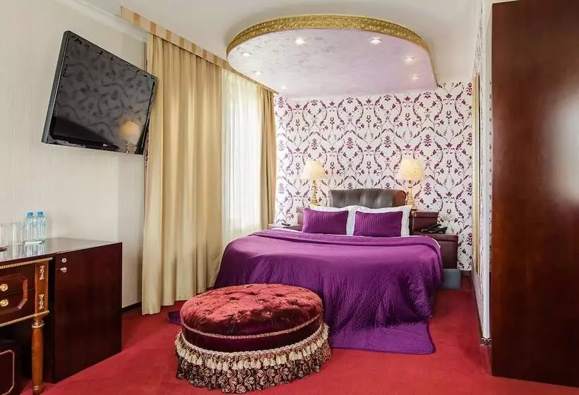 هتل Mandarin Moscow