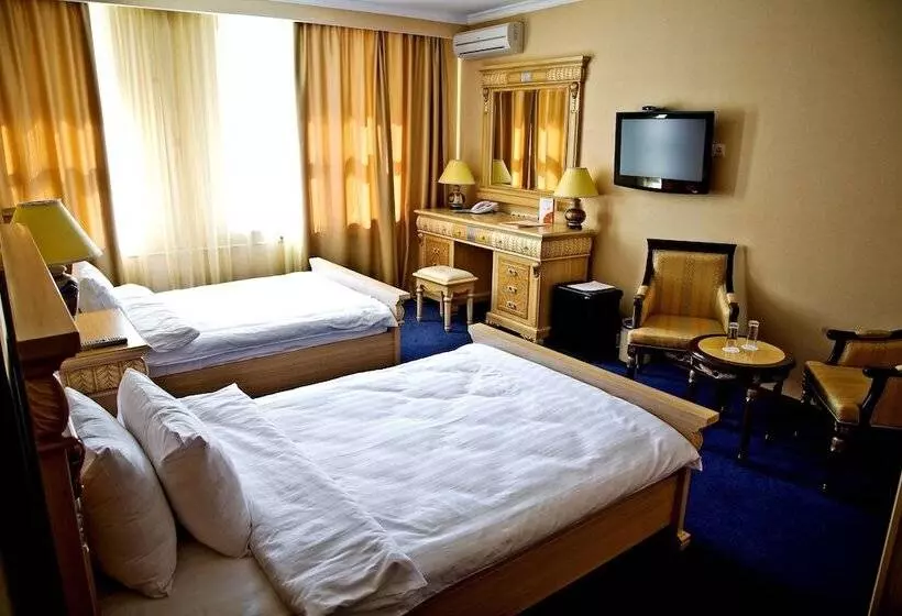هتل Mandarin Moscow