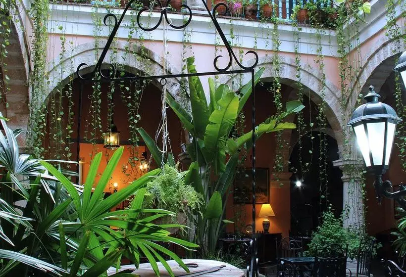 Hotelli Marques de Prado Ameno