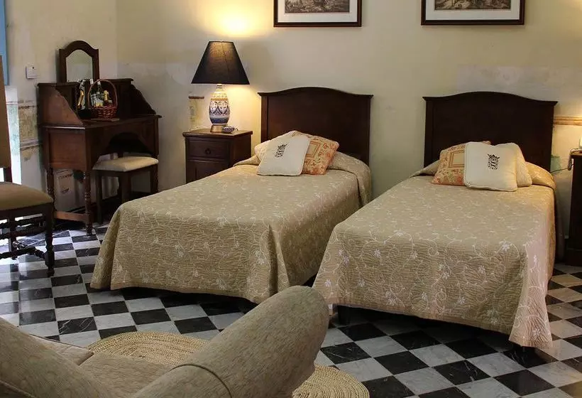 Hotelli Marques de Prado Ameno