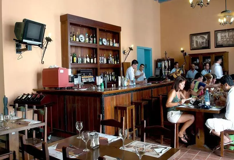 Hotelli Marques de Prado Ameno