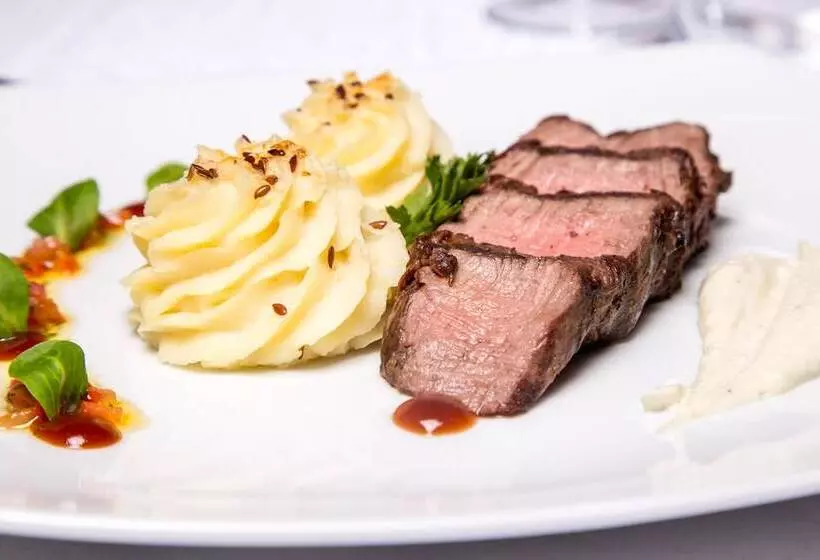 هتل Mercure Bucharest Unirii