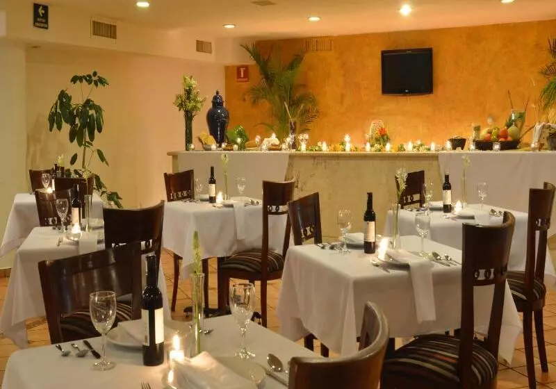 Hotel Mision Monterrey Centro Historico