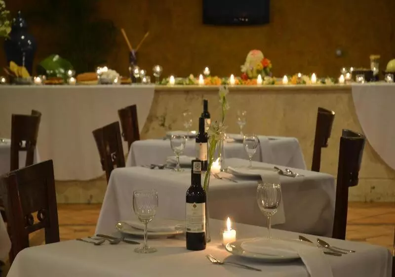 Hotel Mision Monterrey Centro Historico