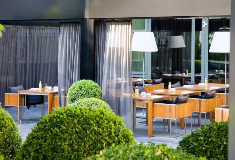 Roomers, Frankfurt, A Member Of Design Hotels