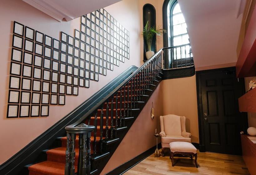 فندق Rosemount Inn