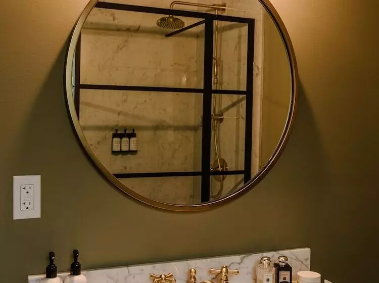 בית מלון כפרי Rosemount Inn