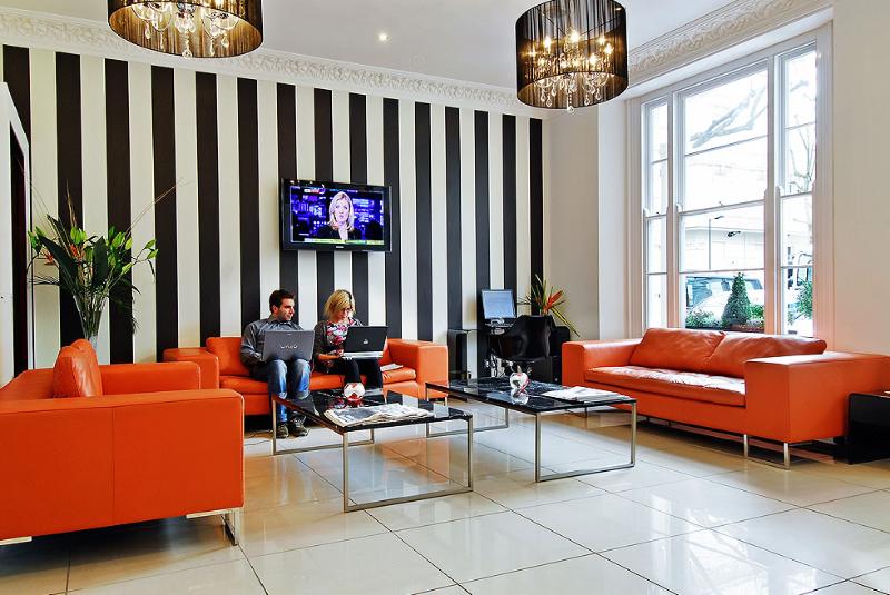 בית מלון כפרי Hyde Park International