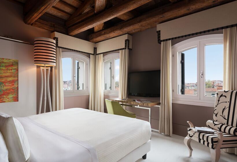 هتل Sina Centurion Palace