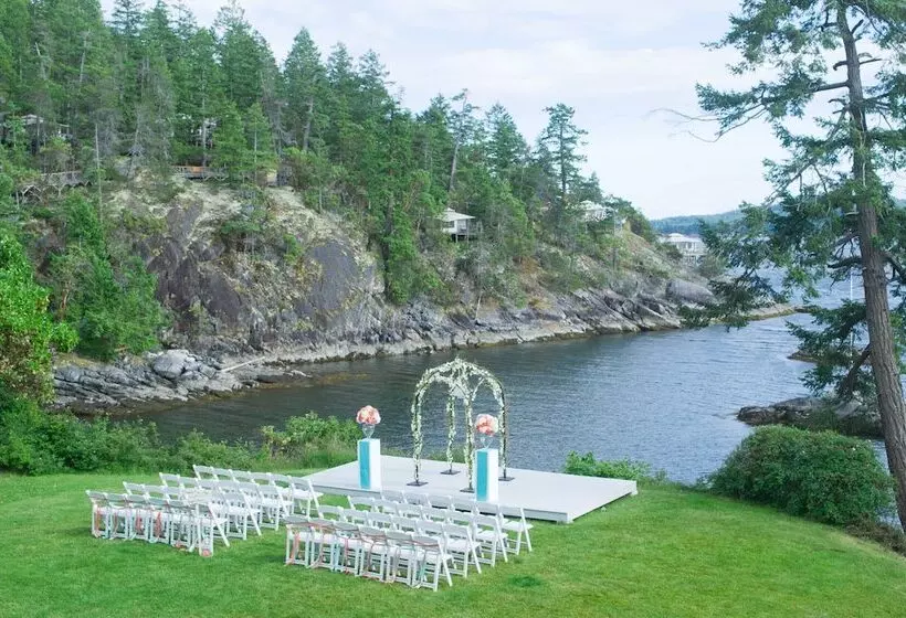 Rockwater Secret Cove Resort