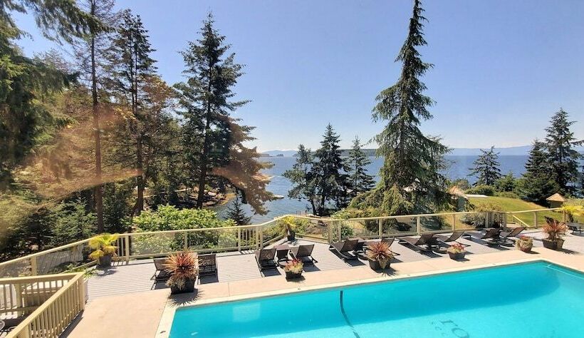 Rockwater Secret Cove Resort