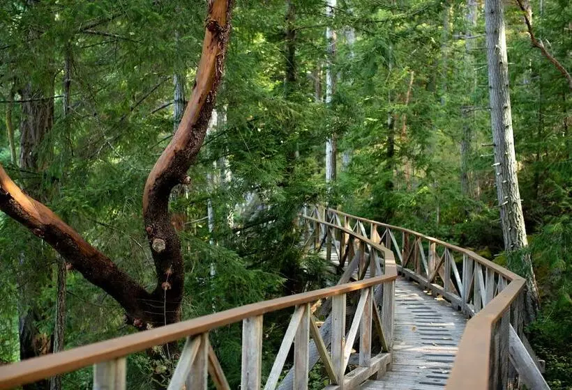 Rockwater Secret Cove Resort