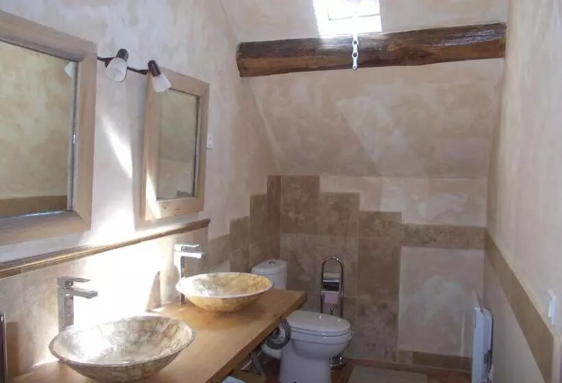 ホテル Auberge Du Morvan