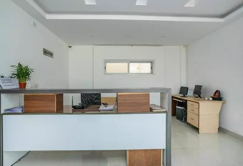 Hotel Collection O  Cosmopolitan