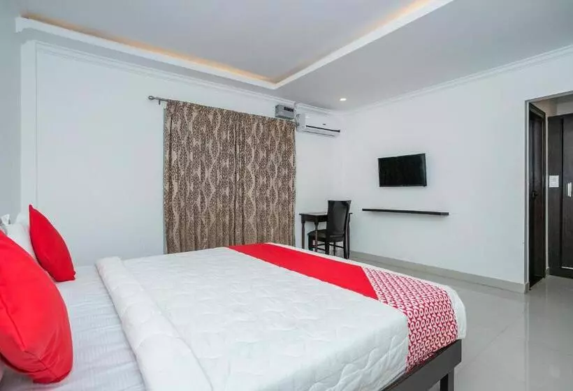 Hotel Collection O  Cosmopolitan