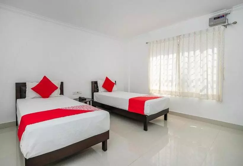 Hotel Collection O  Cosmopolitan