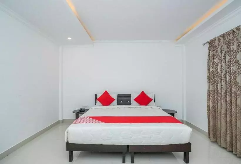 Hotel Collection O  Cosmopolitan