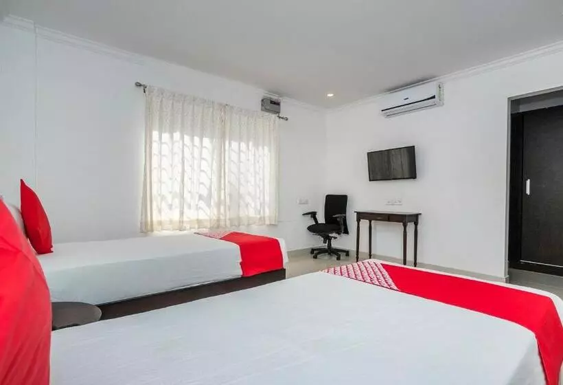 Hotel Collection O  Cosmopolitan