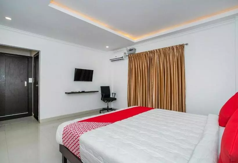 Hotel Collection O  Cosmopolitan