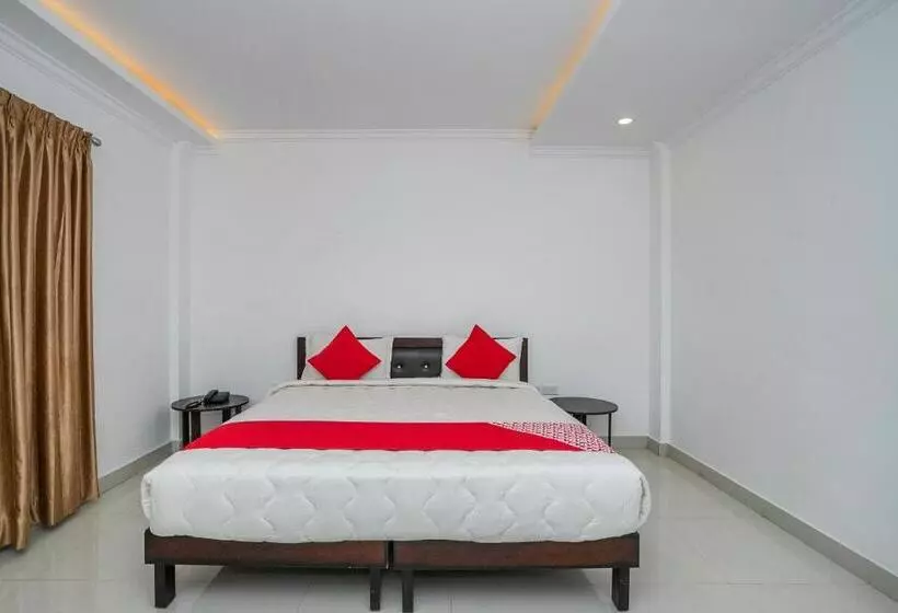 Hotel Collection O  Cosmopolitan