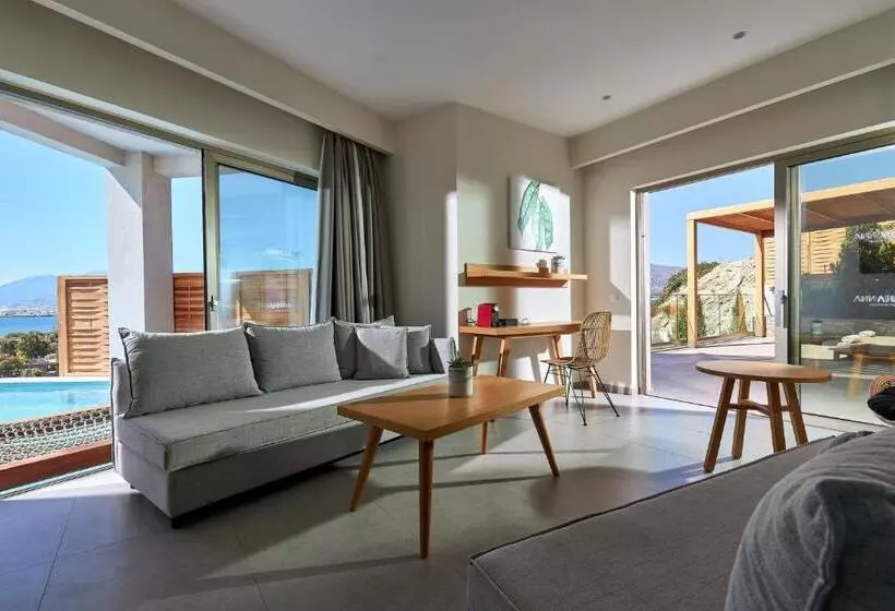 ホテル Enorme Santanna Beach