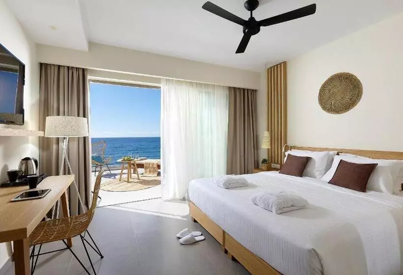 ホテル Enorme Santanna Beach