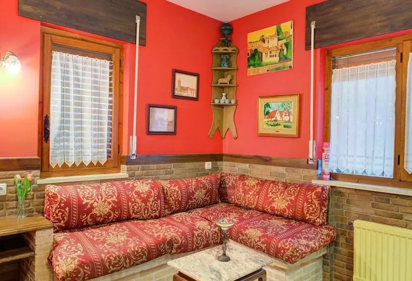 Delightful Rural Apartment With Shared Garden, Jacuzzi, Sauna And Swimming Pool