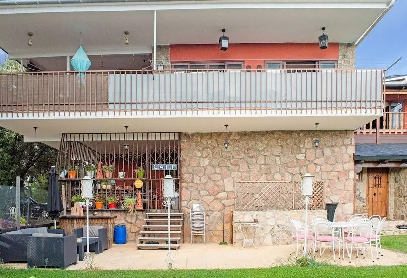Delightful Rural Apartment With Shared Garden, Jacuzzi, Sauna And Swimming Pool