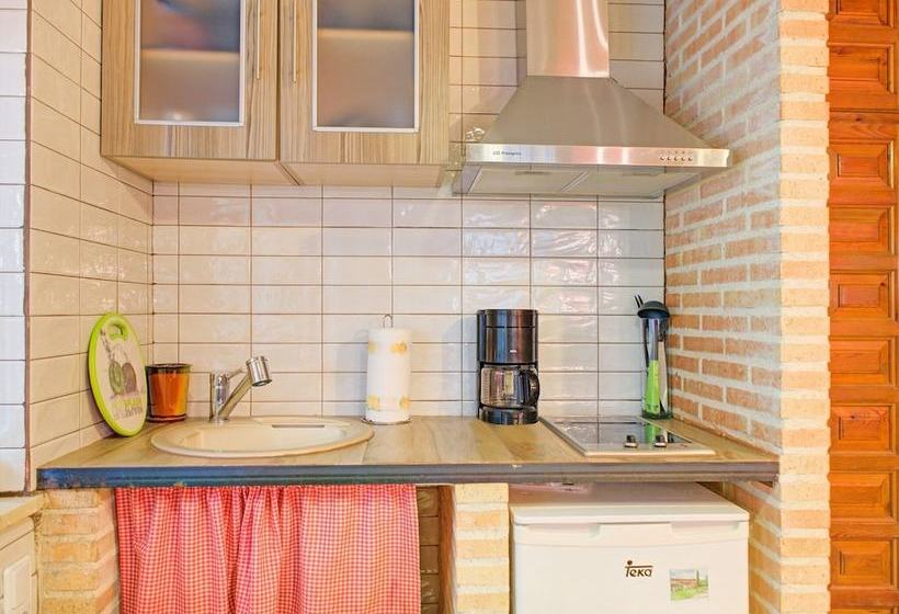 Delightful Rural Apartment With Shared Garden, Jacuzzi, Sauna And Swimming Pool