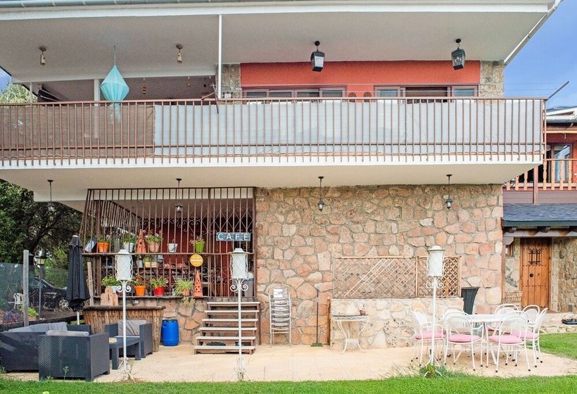 Delightful Rural Apartment With Shared Garden, Jacuzzi, Sauna And Swimming Pool