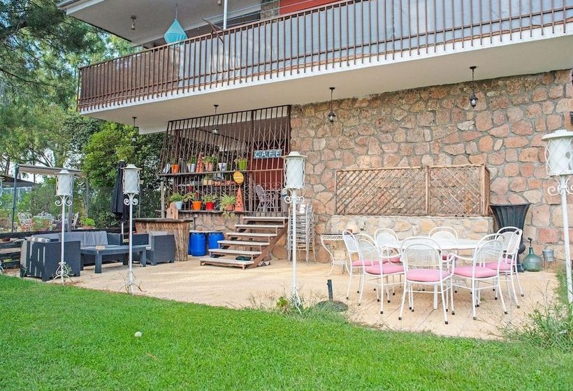 Delightful Rural Apartment With Shared Garden, Jacuzzi, Sauna And Swimming Pool