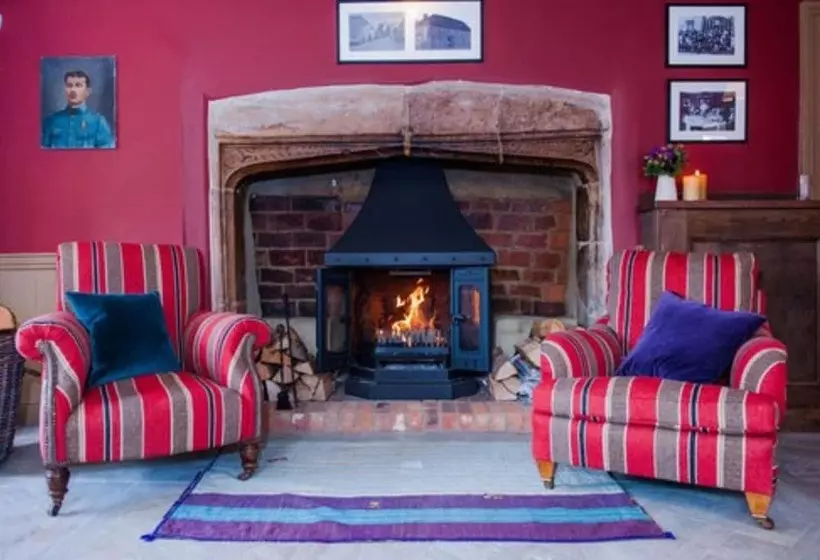 Hostelli The White Hart, Overton