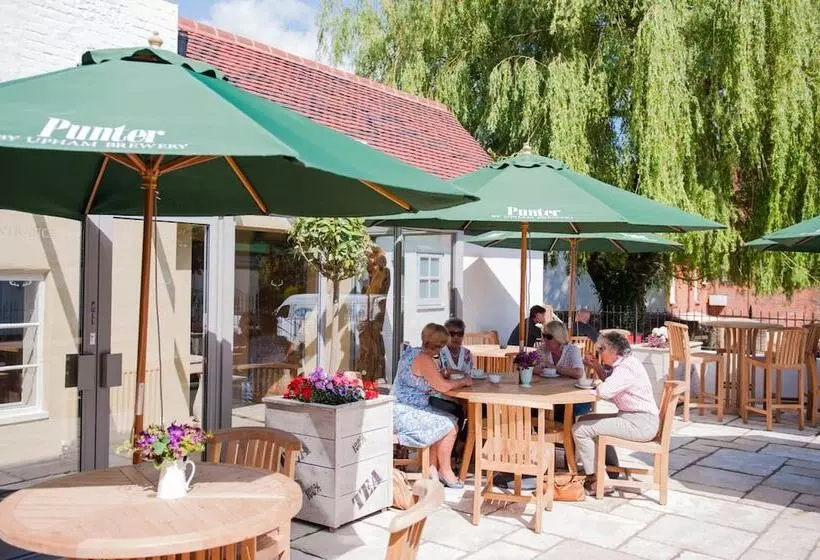 Hostelli The White Hart, Overton