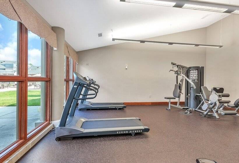 Отель The Inn At Ohio Northern University