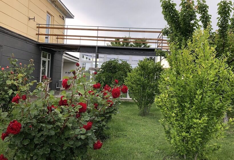 Пансион Nar Motel