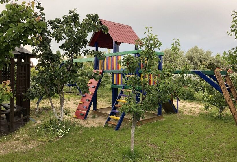 Пансион Nar Motel