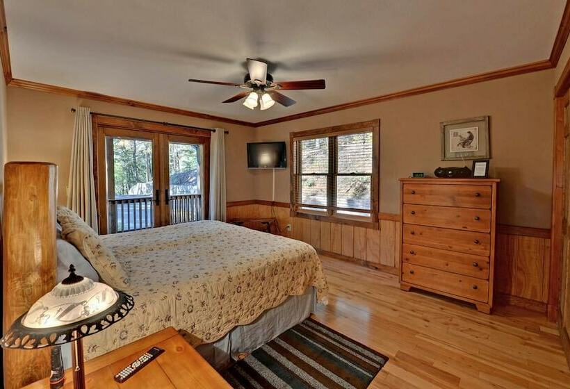 100 Acre Wood Blue Ridge 7 Mi, Near Ocoee River