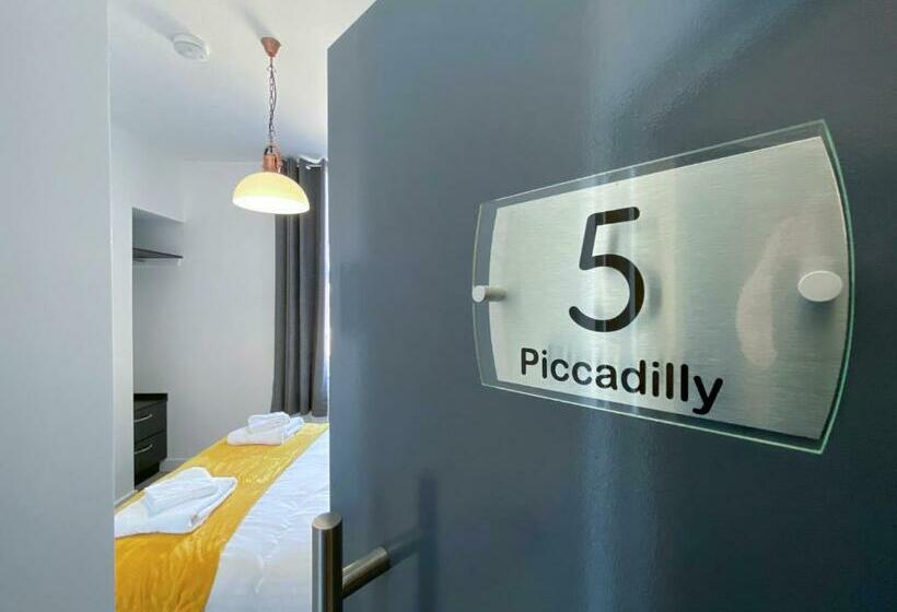 ホテル Piccadilly By Pureserviced