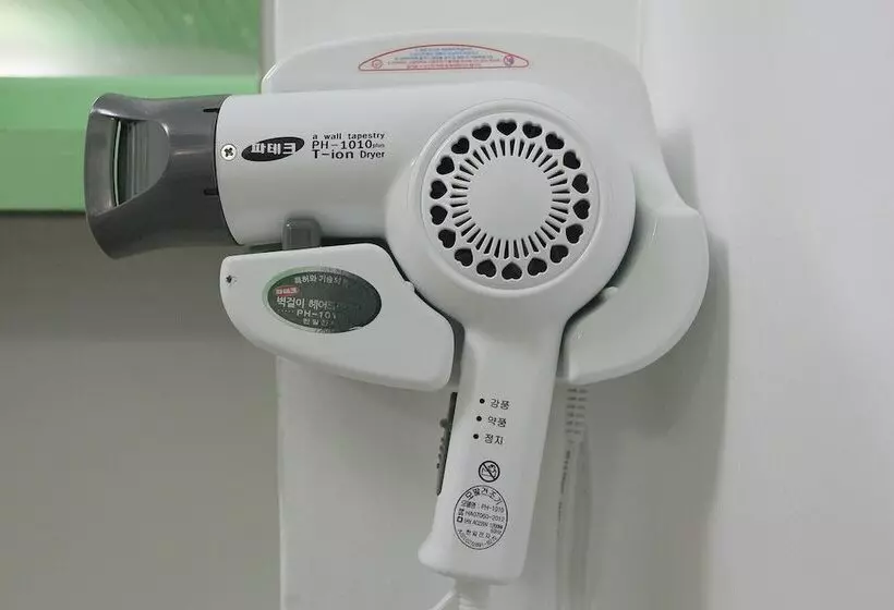 هتل Seosan White House