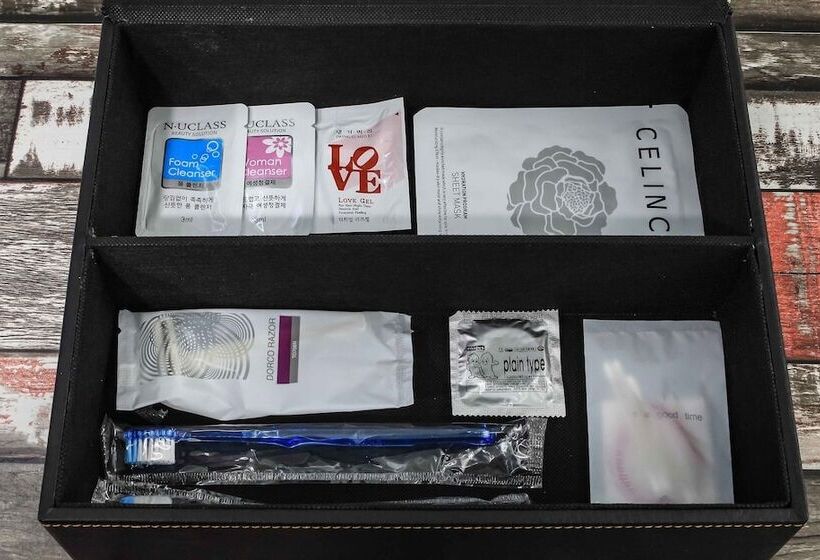 فندق على الطريق Gunsan Win