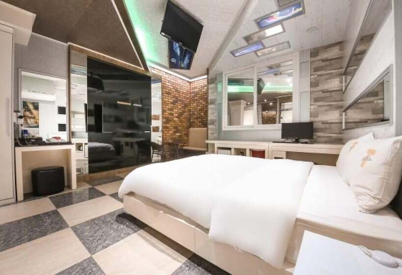 모텔 Gwangju Hanam T