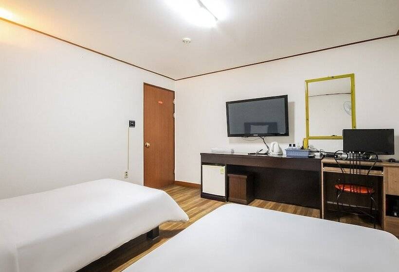 فندق على الطريق Iksan Hotel Stay Today