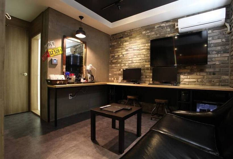 מוטל Suwon Station The Byeol