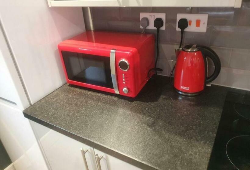 بنسيون Townhouse @ Nicholls Street Stoke